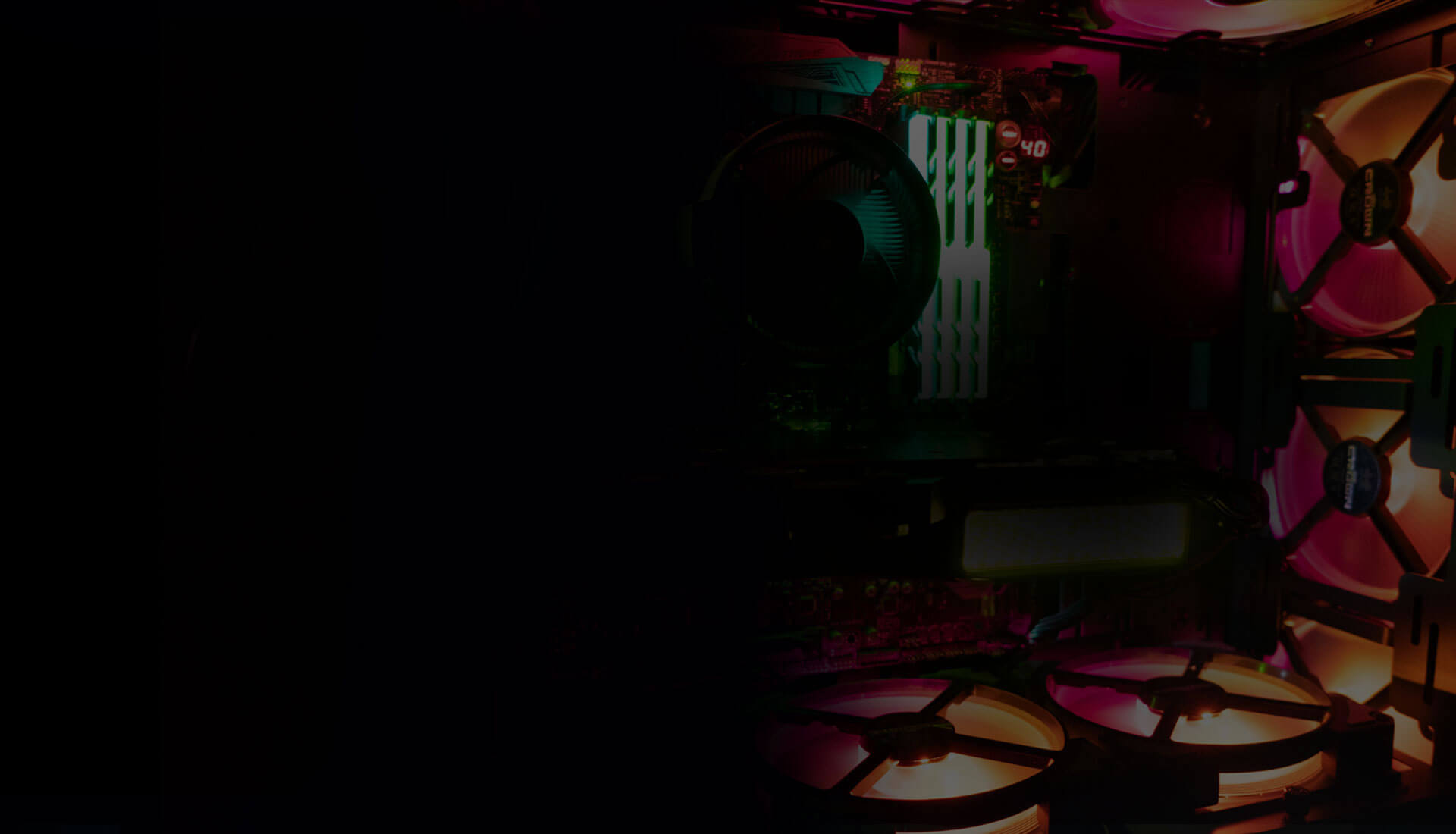 InWin Адресуемый эффект освещения RGB Шесть центральных светодиодов управляются независимыми микросхемами IC